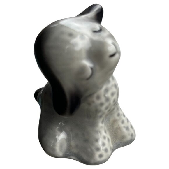 Vintage VanTellingen Girl and Gray Lamb Hugger Salt & Pepper Shaker Set Huggable - Picture 2 of 12